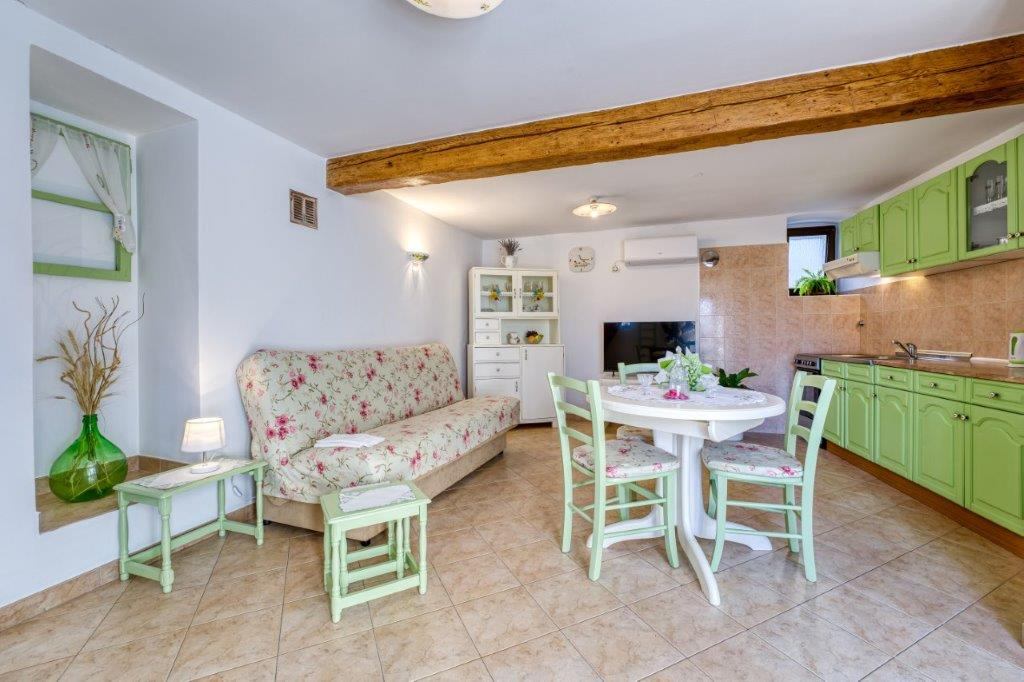 Apartman V